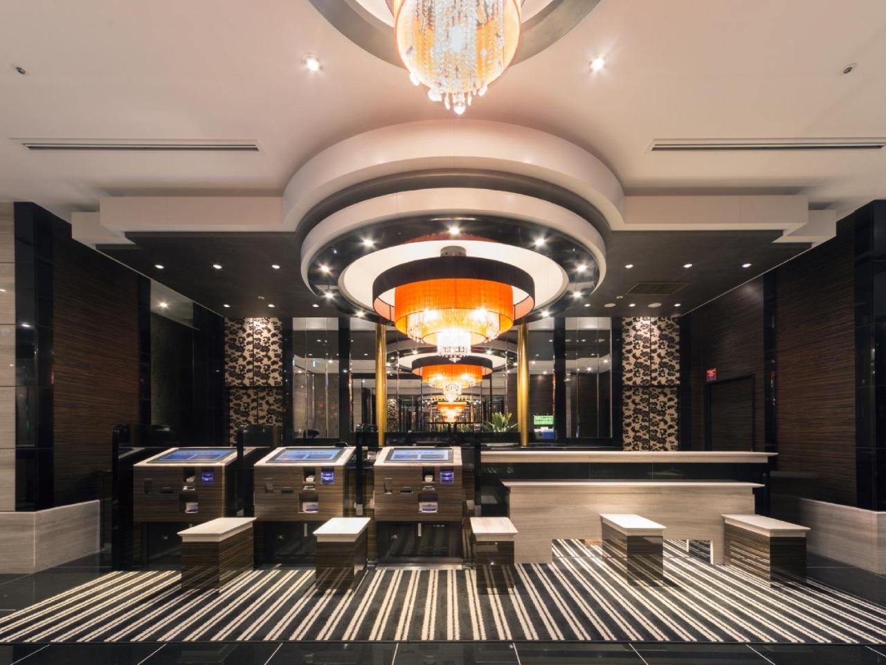 Apa Hotel Namba Ekihigashi Osaka Esterno foto